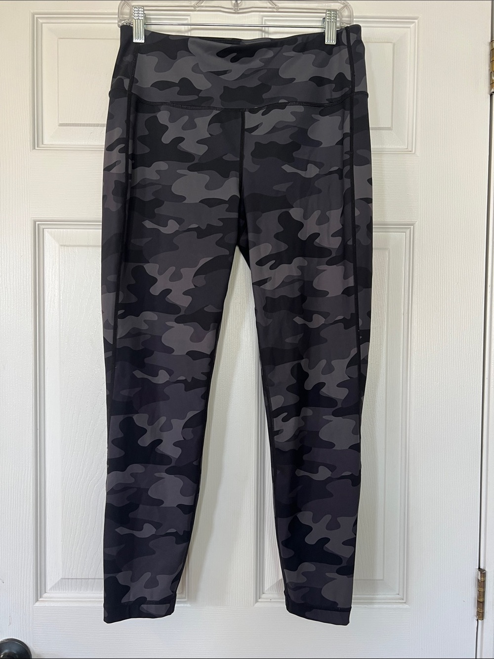 Lole Women's Black & Gray Camo Leggings